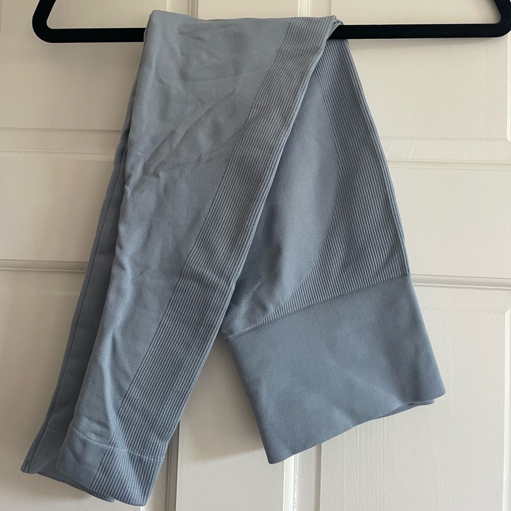 SET ACTIVE x MadHappy collab Leggings — size M